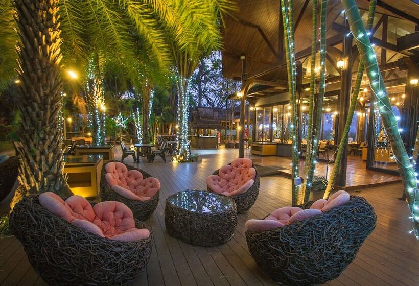 استراحتگاه Jirung Health Village