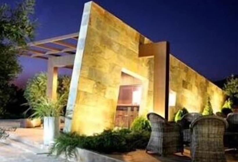 בית מלון כפרי Spa Villa Nazules