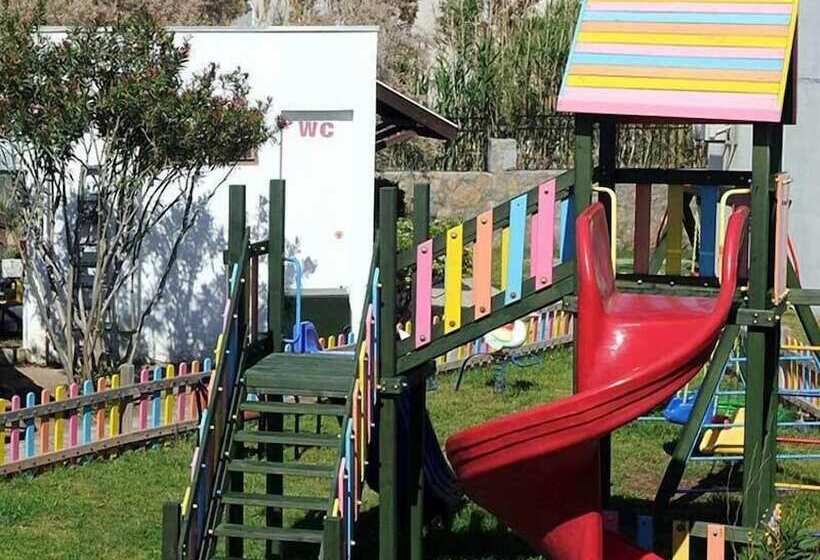 בית מלון כפרי Grand Asa Family Suites