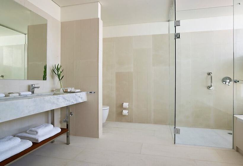 St. Nicolas Bay Resort Hotel & Villas