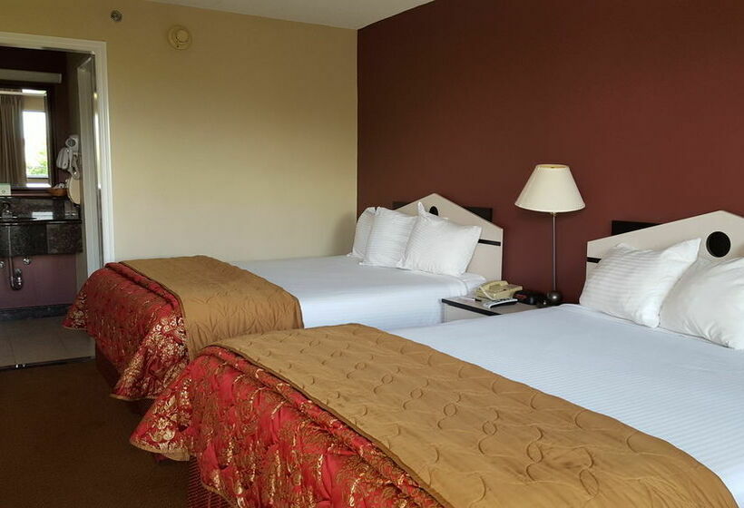 Отель Arrive Albuquerque