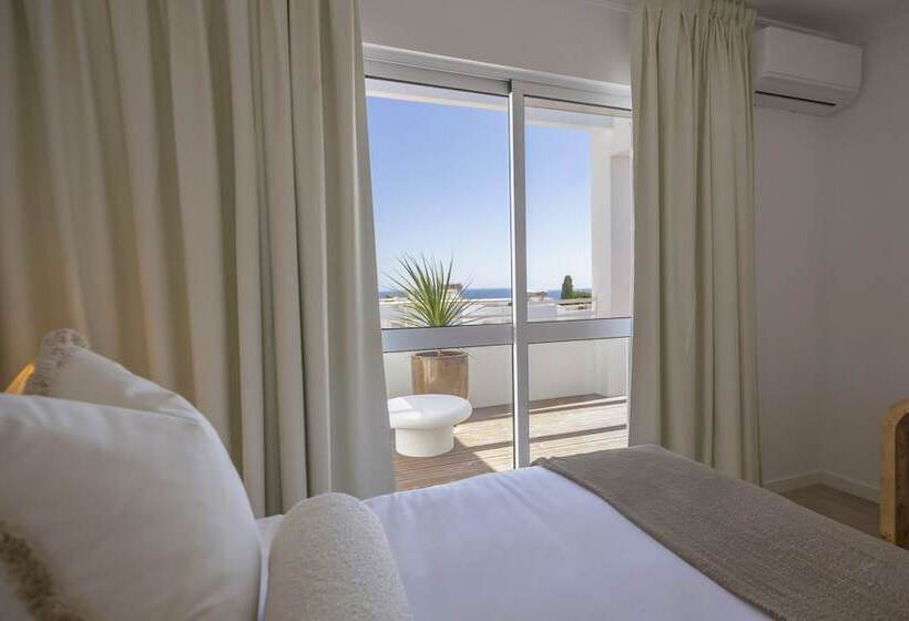 Villas D água Beachfront Resort