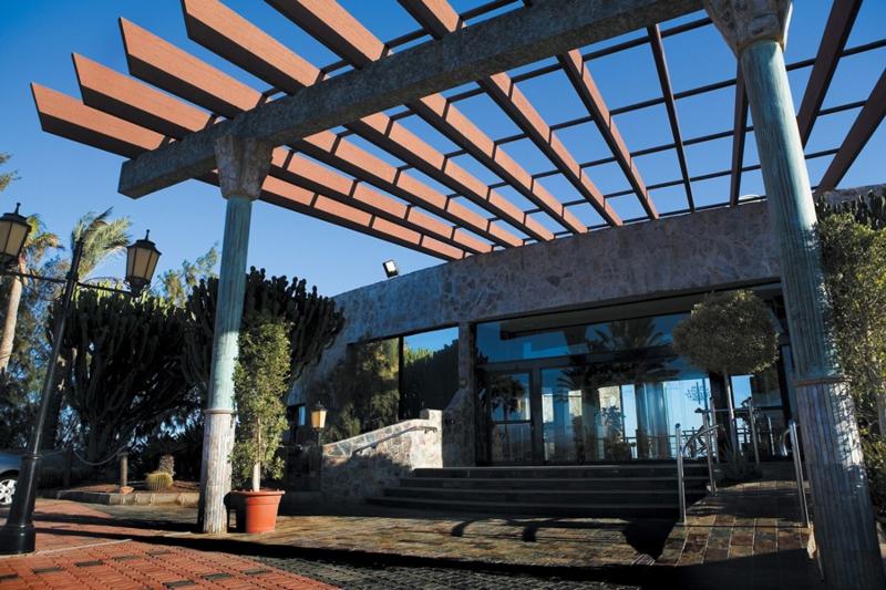 Apartamentos Bluebay Beach Club