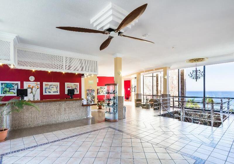 Apartamentos Bluebay Beach Club