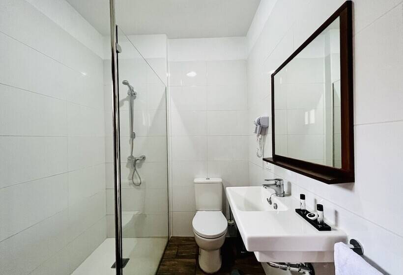 Apartamentos Frontera