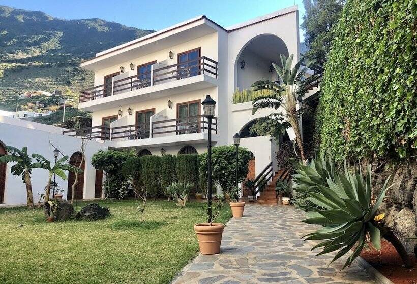 Apartamentos Frontera