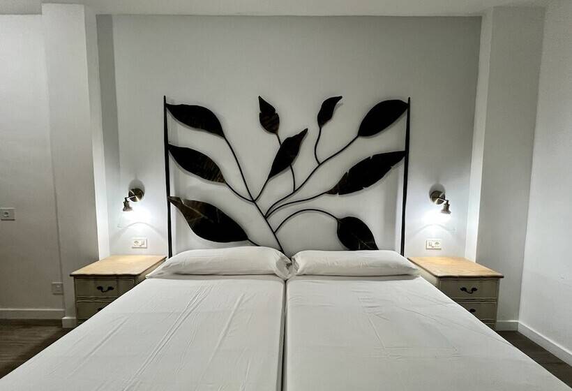 Apartamentos Frontera