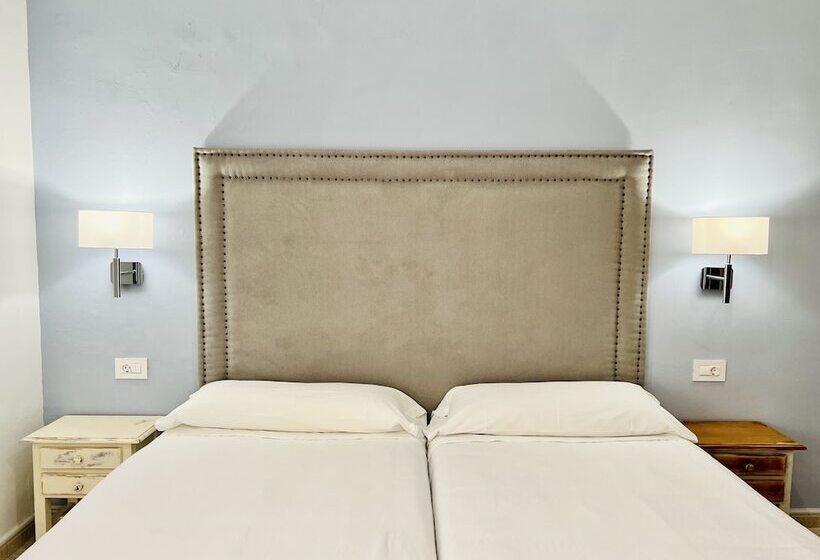 Apartamentos Frontera