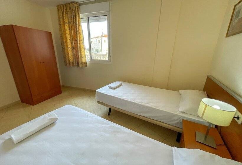 Apartamentos Marcomar 3000