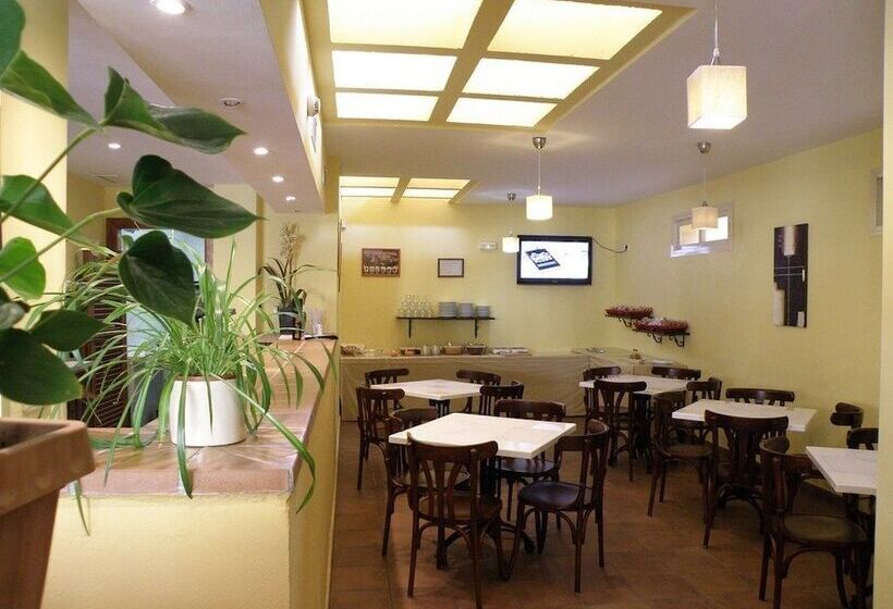 Apartamentos Vista Real