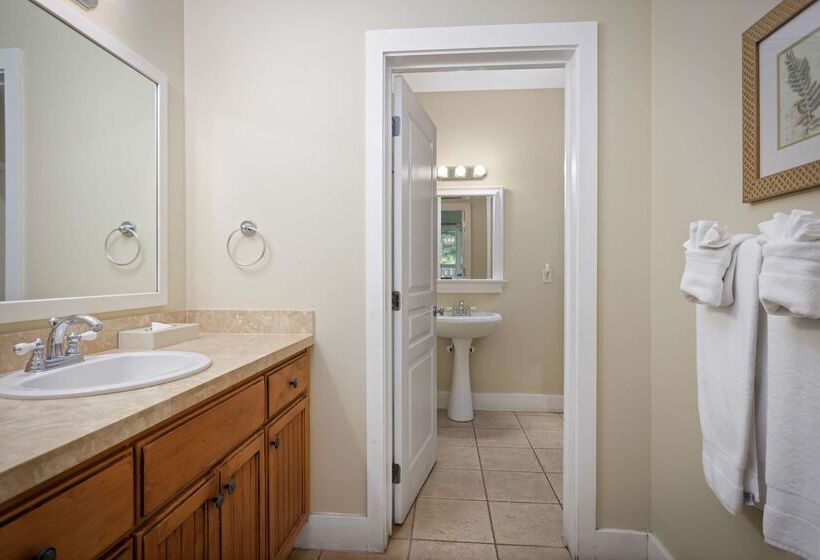 リゾートホテル Aston At Poipu Kai