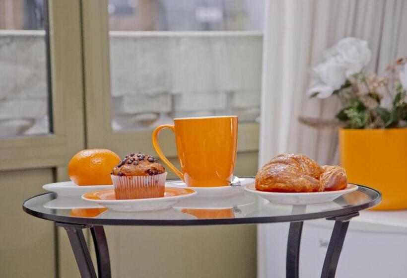 Barcelona City Centre Hostal