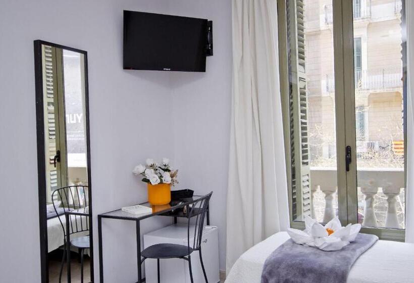 Barcelona City Centre Hostal