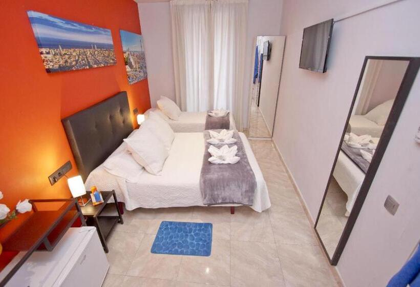 Barcelona City Centre Hostal
