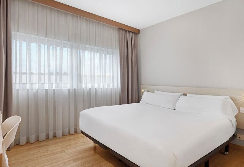 B&B Hotel Logroño Las Cañas