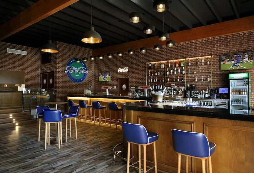 리조트 Grand Palladium Select Palace Ibiza