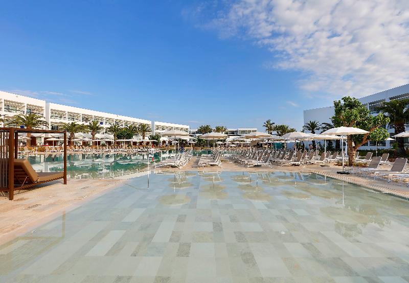 リゾートホテル Grand Palladium Select Palace Ibiza