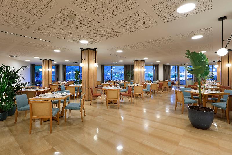 リゾートホテル Grand Palladium Select Palace Ibiza