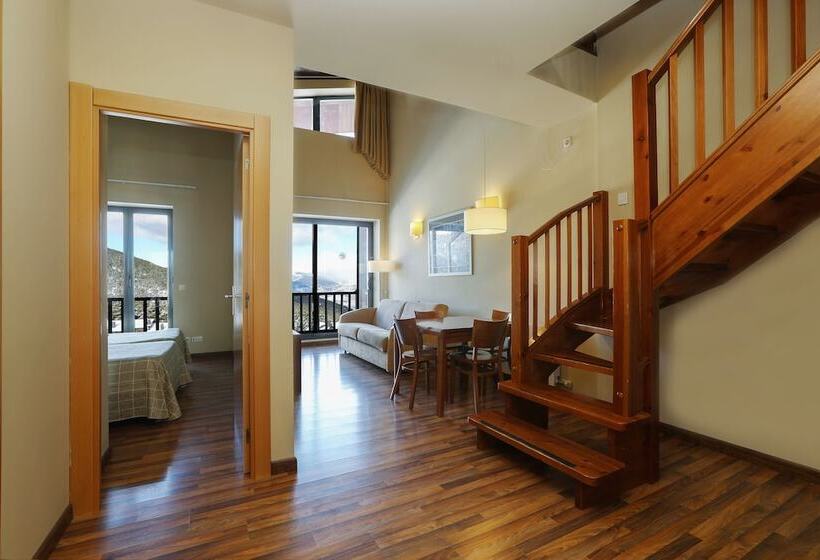 Guitart La Molina Aparthotel & Spa