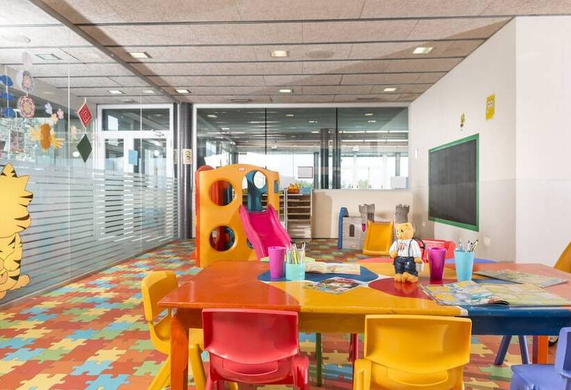 Guitart La Molina Aparthotel & Spa