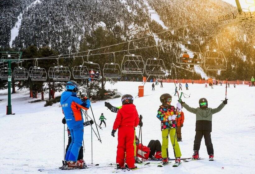 Guitart La Molina Aparthotel & Spa