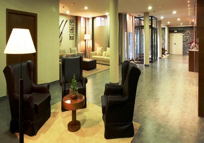 Guitart La Molina Aparthotel & Spa