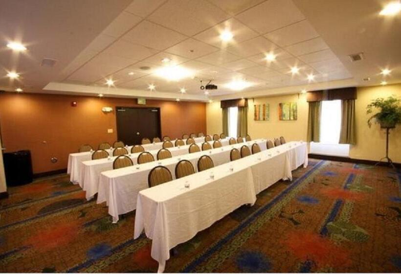 Holiday Inn Express Hotel & Suites Chicago Algonquin, An Ihg