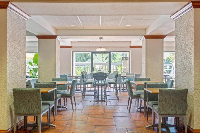 Holiday Inn Express Hotel & Suites Clearwater North Dunedin By Ihg