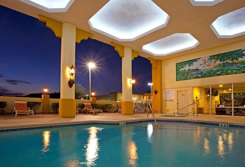 Holiday Inn Express Hotel & Suites Cocoa Beach, An Ihg
