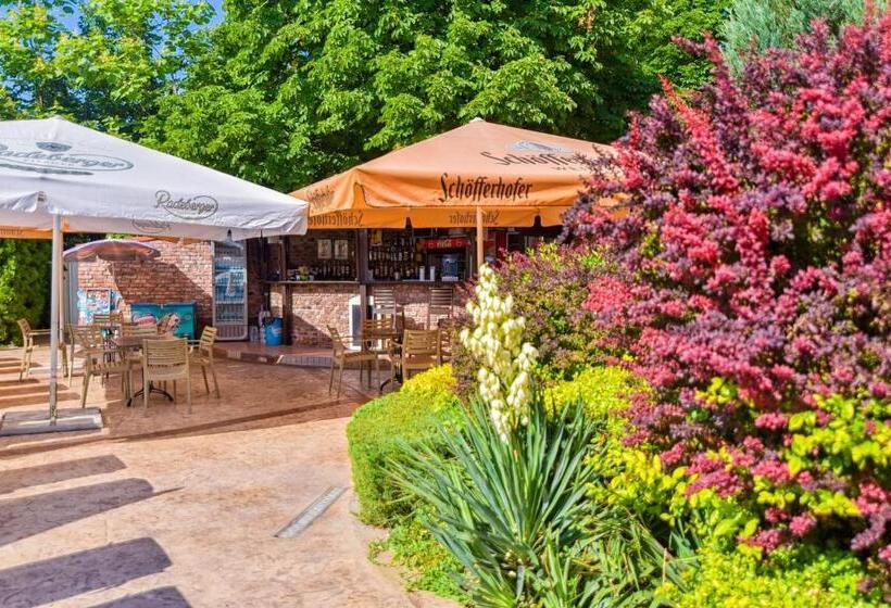 فندق семеен хотел анна кристина