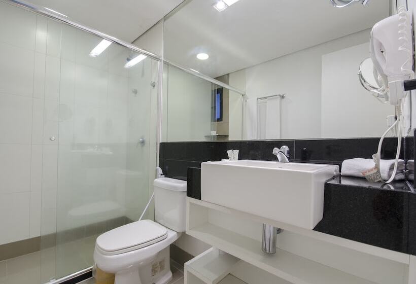 酒店 Adrianopolis All Suites