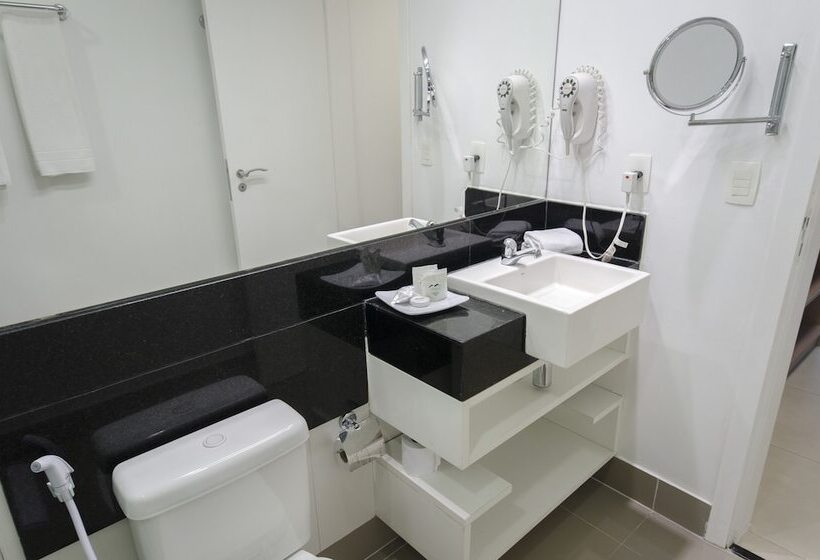 酒店 Adrianopolis All Suites