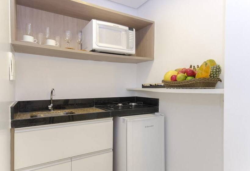 酒店 Adrianopolis All Suites