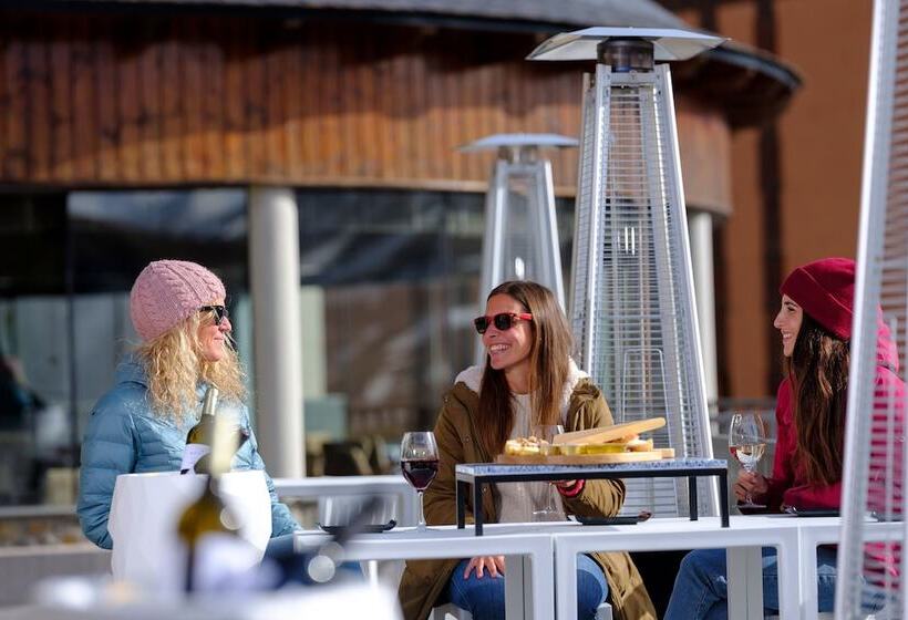 בית מלון כפרי Snö Aragon Hills