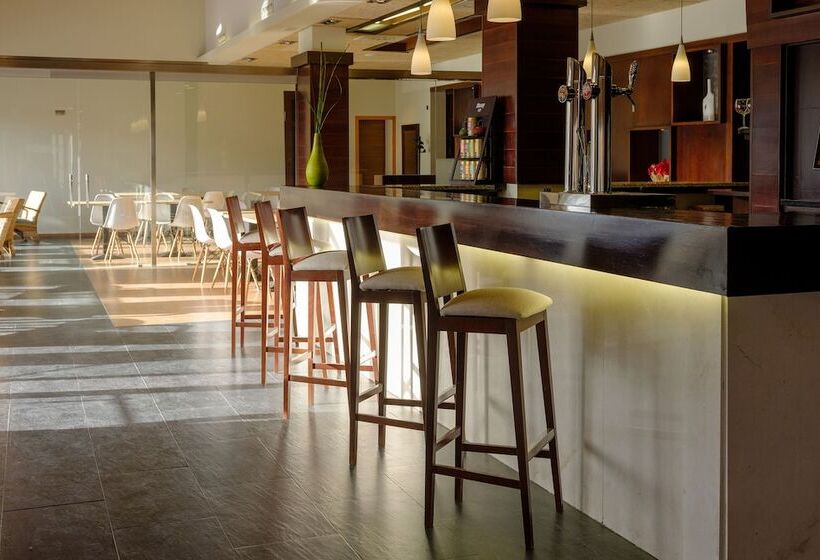 בית מלון כפרי Snö Aragon Hills