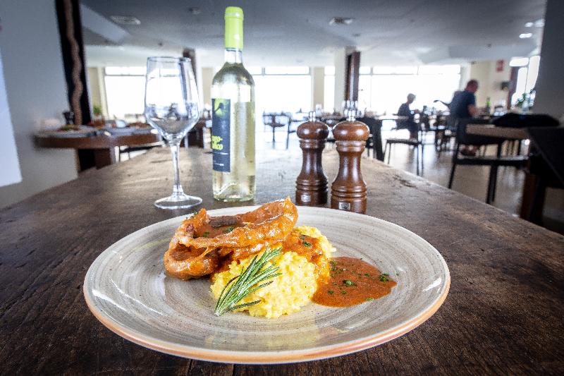 Отель Atlantic Holiday