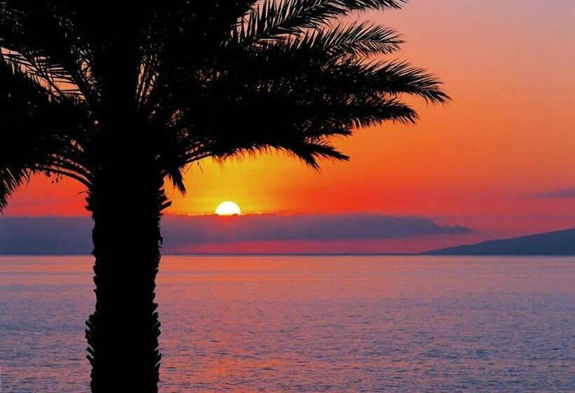 Отель Atlantic Holiday