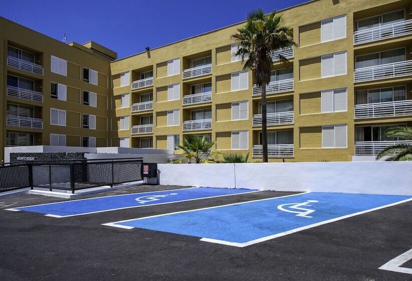 Отель Atlantic Holiday