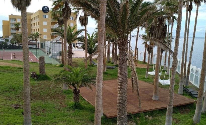 Отель Atlantic Holiday