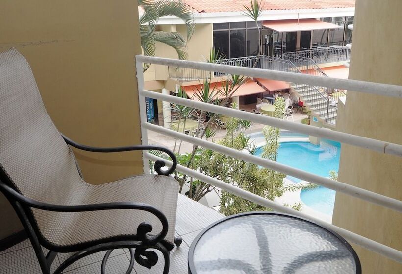 هتل Balcon Del Mar Beach Front
