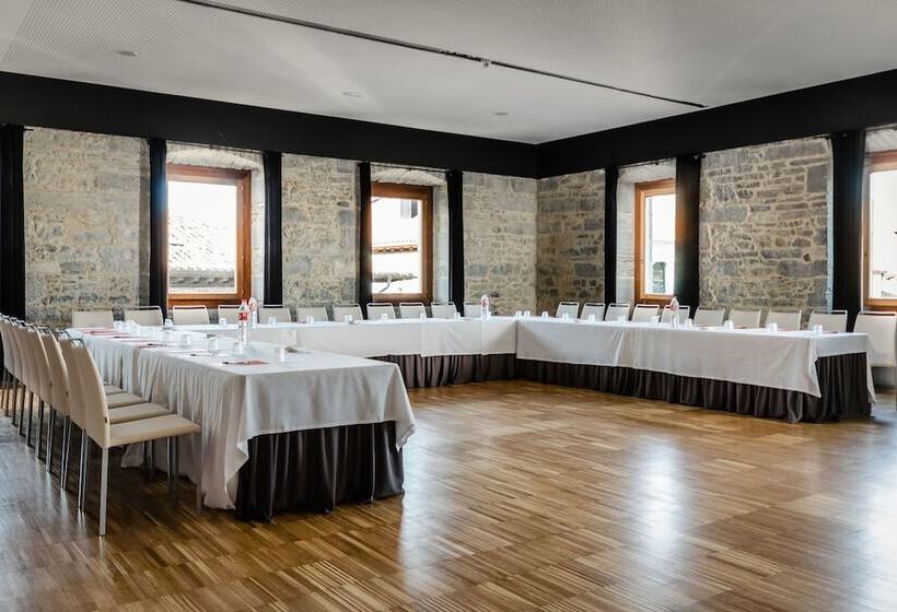 בית מלון כפרי Balneario Orduña Plaza