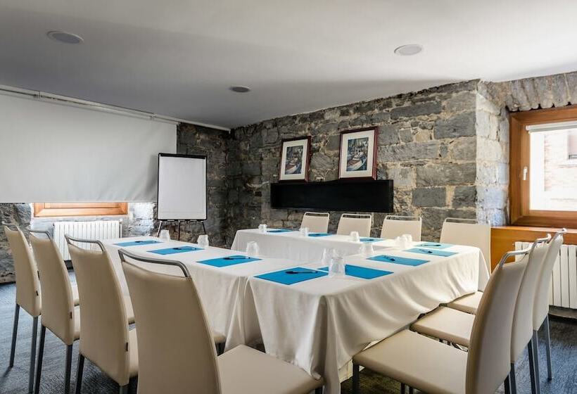 בית מלון כפרי Balneario Orduña Plaza