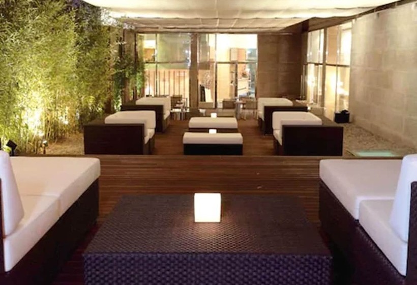 Отель Barcelona Catedral