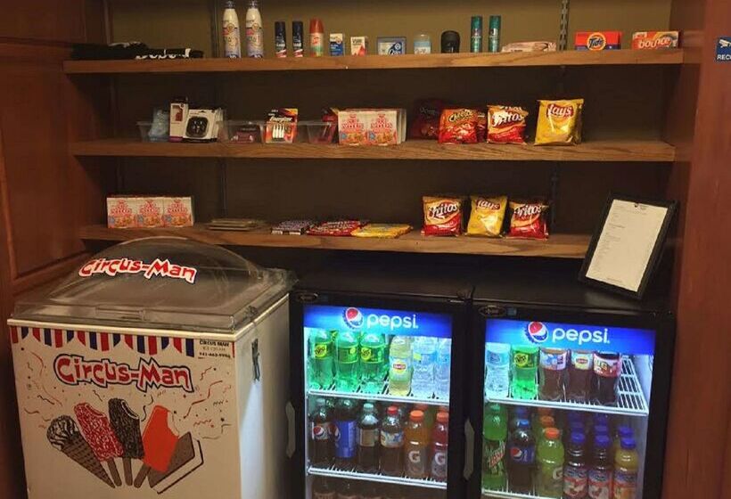 Best Western Plus Bradenton Hotel & Suites