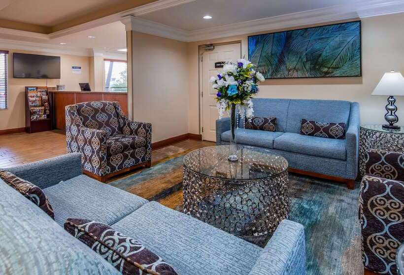 Best Western Plus Bradenton Hotel & Suites