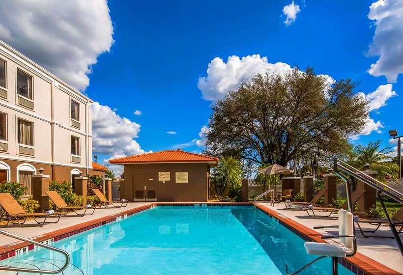 Best Western Plus Bradenton Hotel & Suites