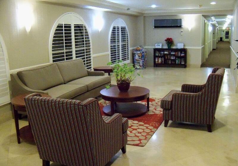 فندق Best Western Plus Marina Shores