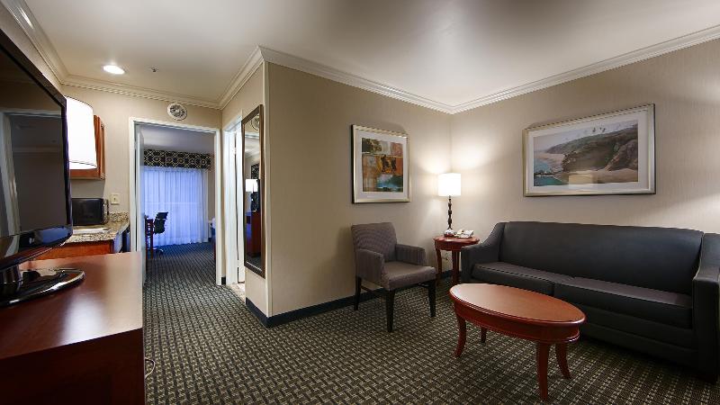 فندق Best Western Plus Marina Shores