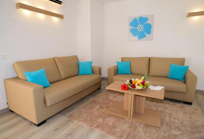 Отель Cala Llenya Resort Ibiza