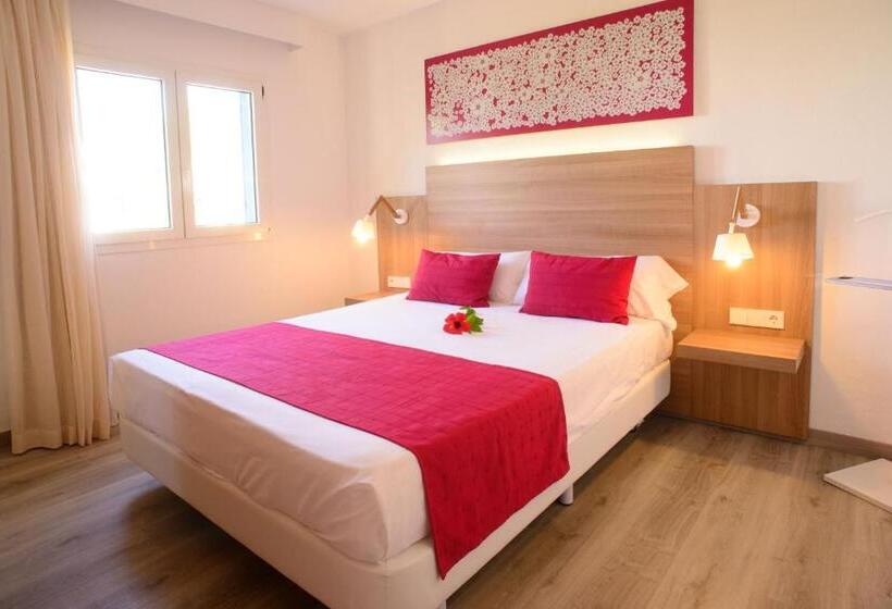 Отель Cala Llenya Resort Ibiza